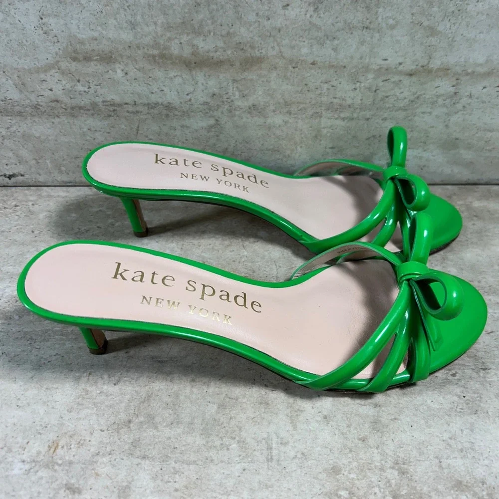 Kate Spade New York Swing Green Patent Leather Bow Kitten Heel Sandals 7B